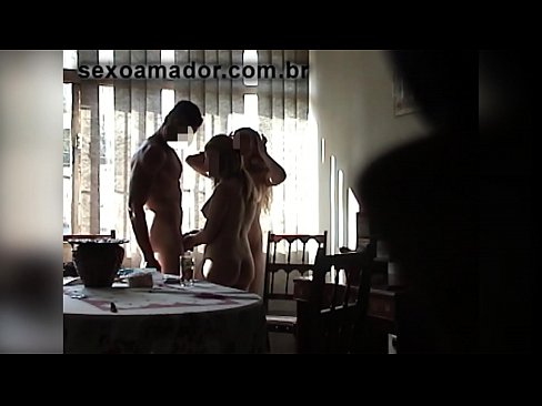 ❤️ Sex-Freunde laden einen riesigen Mann und einen Dreier mit ihm ein ❤❌ Russian porn bei de.image-kassir.ru ❌